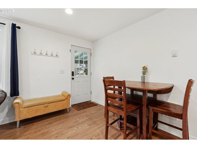 1403 Ne 65TH St, Vancouver, WA 98665