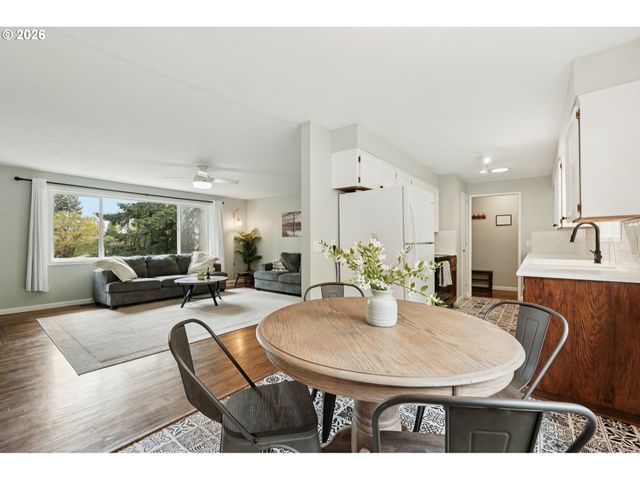 1403 Ne 65TH St, Vancouver, WA 98665