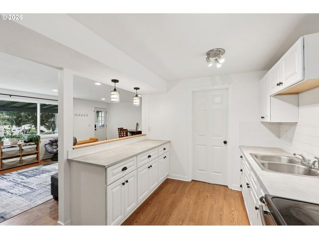 1403 Ne 65TH St, Vancouver, WA 98665