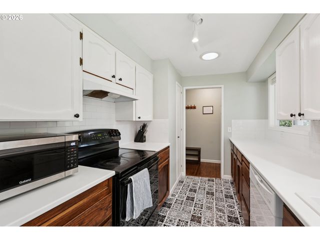 1403 Ne 65TH St, Vancouver, WA 98665