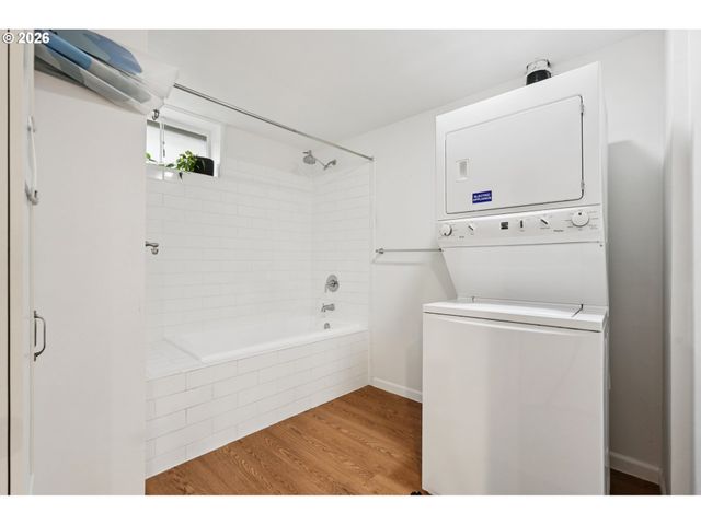 1403 Ne 65TH St, Vancouver, WA 98665