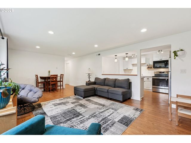 1403 Ne 65TH St, Vancouver, WA 98665