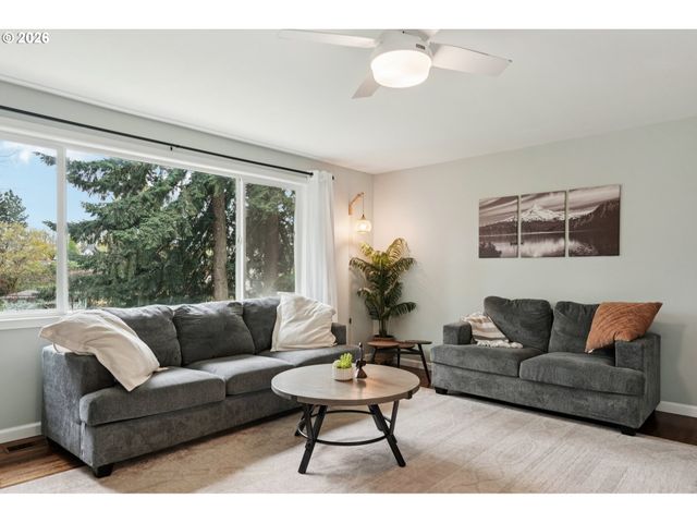 1403 Ne 65TH St, Vancouver, WA 98665