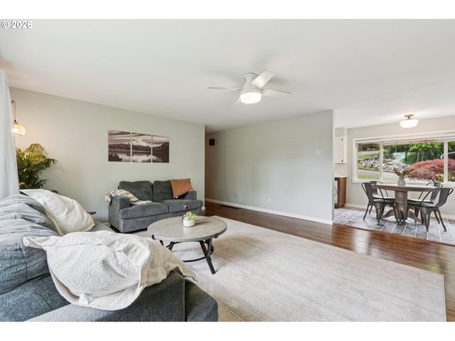 1403 Ne 65TH St, Vancouver, WA 98665