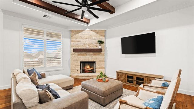 5705 Gold Stone Court, Mustang, OK 73064