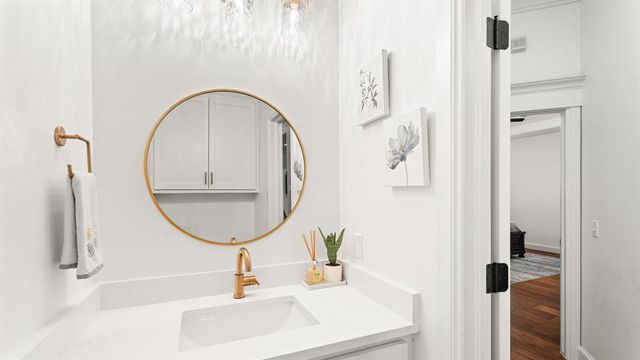 5705 Gold Stone Court, Mustang, OK 73064