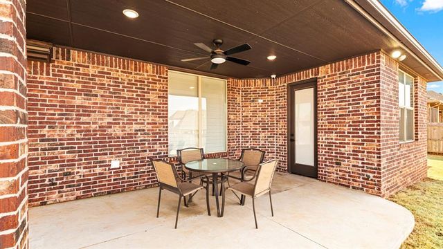 5705 Gold Stone Court, Mustang, OK 73064
