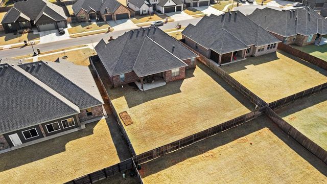 5705 Gold Stone Court, Mustang, OK 73064