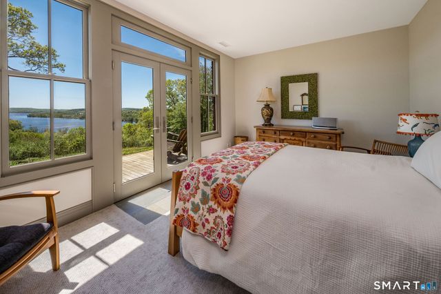 89 River Road, East Haddam, CT 06423