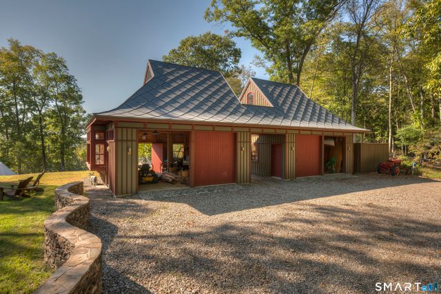 89 River Road, East Haddam, CT 06423