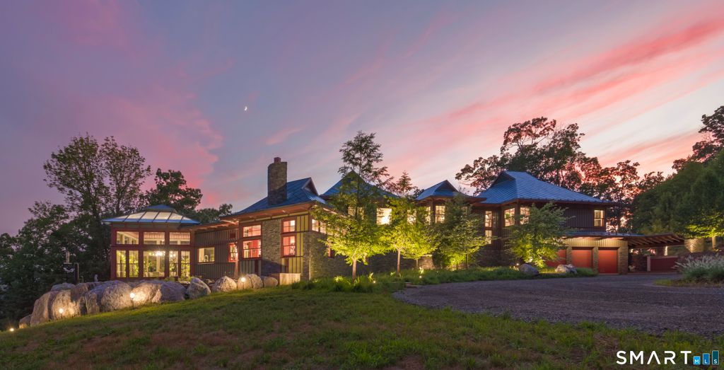 89 River Road, East Haddam, CT 06423