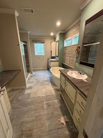 71 Trail Ridge Road, Huntsville, TX 77320