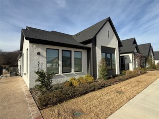 3151 Winter Rose Way RR # 06, Arlington, TX 76005