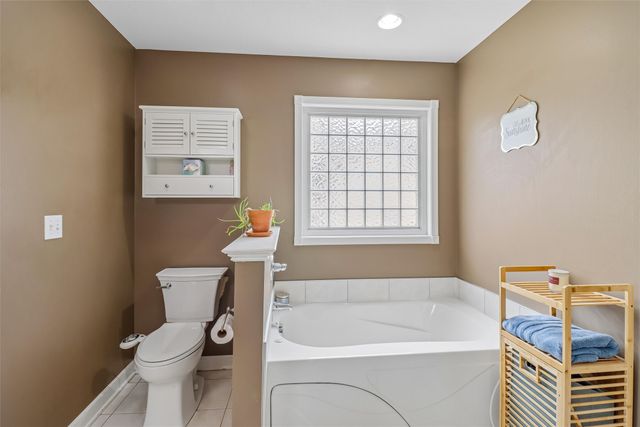 1724 2nd Avenue SW, Altoona, IA 50009