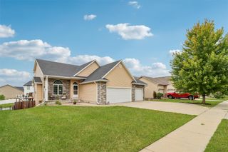 1724 2nd Avenue SW, Altoona, IA 50009