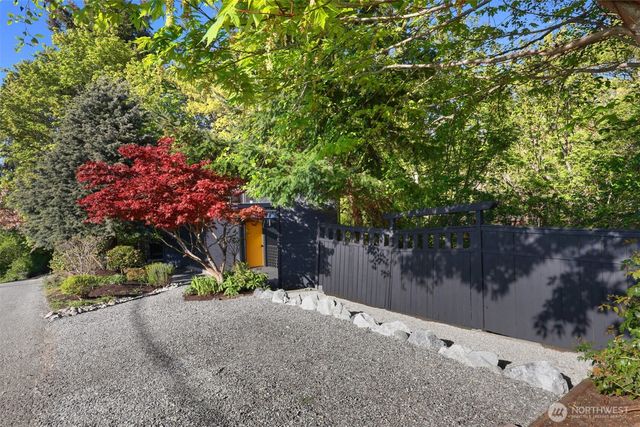 1506 E Horizon Drive, Mukilteo, WA 98275