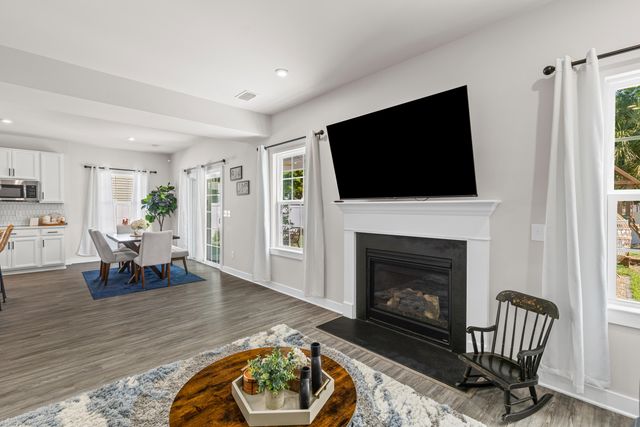 170 Country Oaks Lane, Charleston, SC 29492
