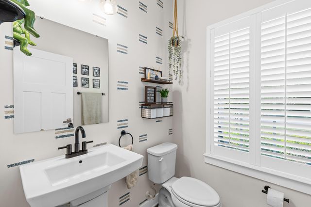 170 Country Oaks Lane, Charleston, SC 29492