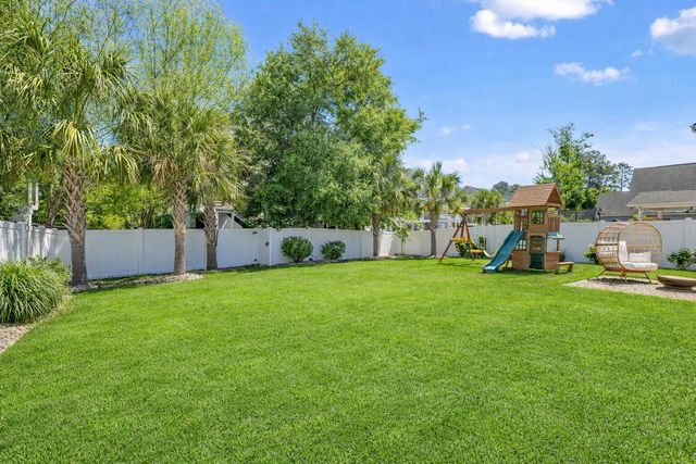 170 Country Oaks Lane, Charleston, SC 29492