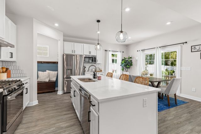 170 Country Oaks Lane, Charleston, SC 29492