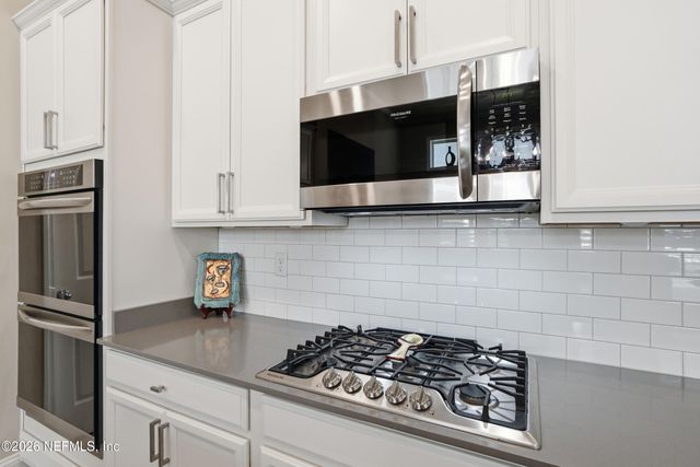 2950 LUCENA Lane, Jacksonville, FL 32246