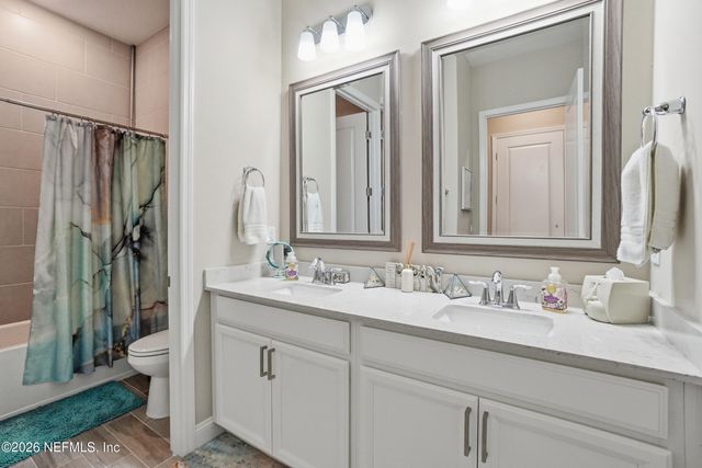 2950 LUCENA Lane, Jacksonville, FL 32246