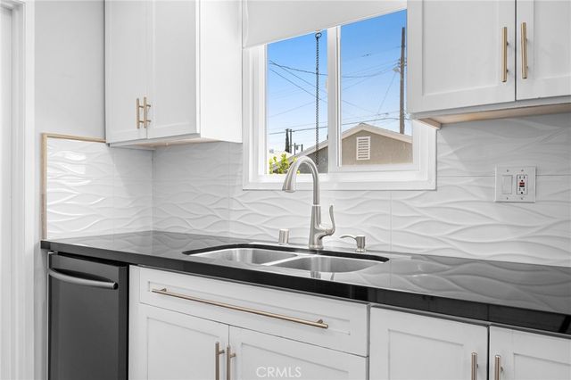 11793 Glencrest, San Fernando, CA 91340