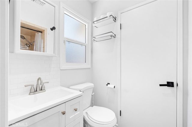 11793 Glencrest, San Fernando, CA 91340
