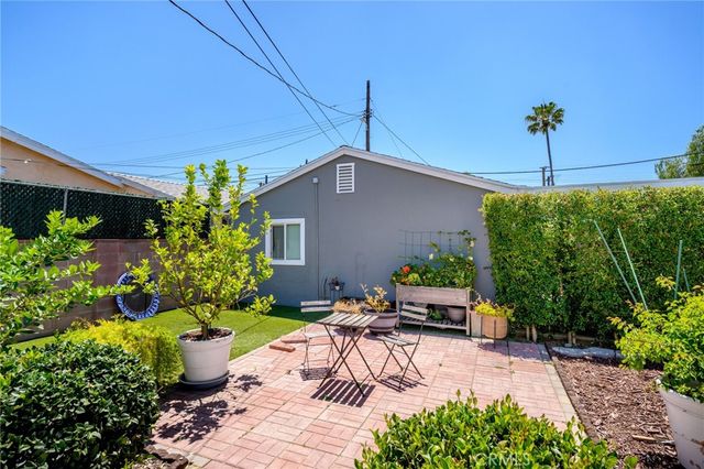 11793 Glencrest, San Fernando, CA 91340