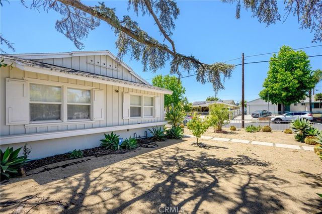 11793 Glencrest, San Fernando, CA 91340