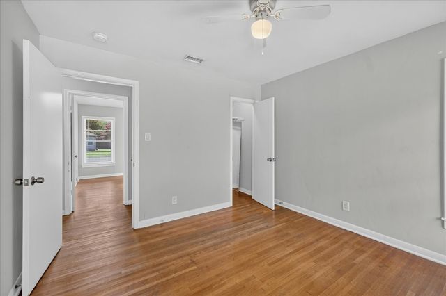 307 Norwood Drive, Hurst, TX 76053