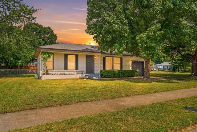 307 Norwood Drive, Hurst, TX 76053