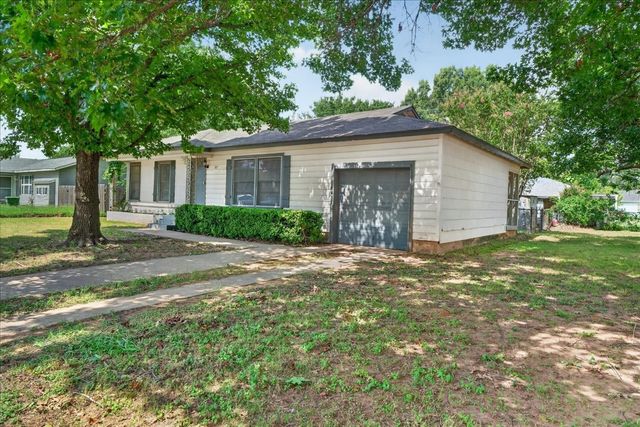 307 Norwood Drive, Hurst, TX 76053