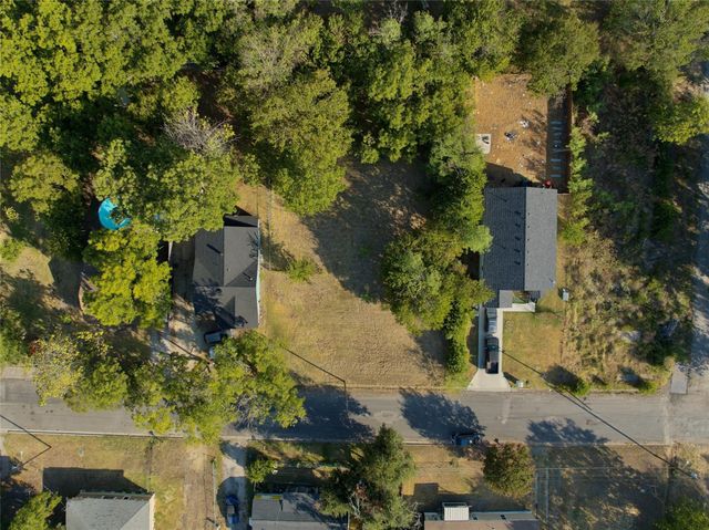 1706 W 12th Avenue, Corsicana, TX 75110