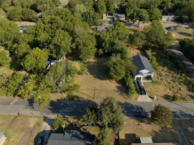 1706 W 12th Avenue, Corsicana, TX 75110