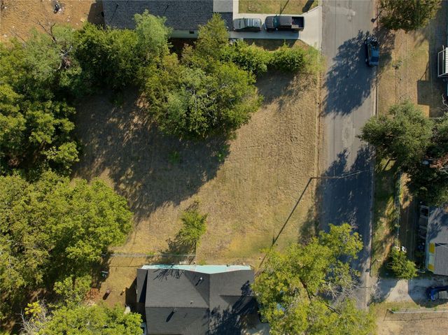 1706 W 12th Avenue, Corsicana, TX 75110