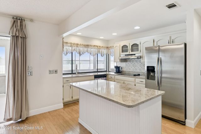 1334 Cherry Hills Road NE, Palm Bay, FL 32905