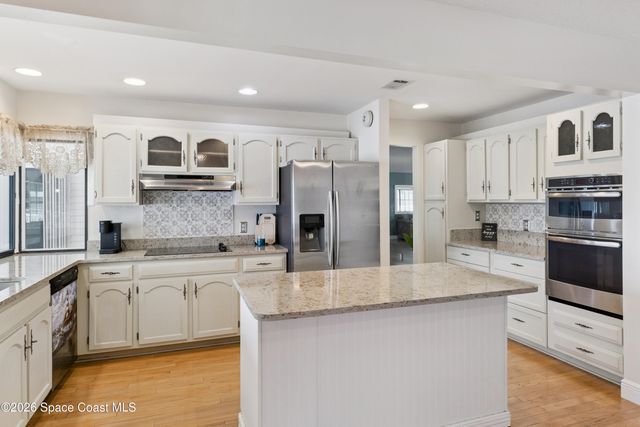1334 Cherry Hills Road NE, Palm Bay, FL 32905