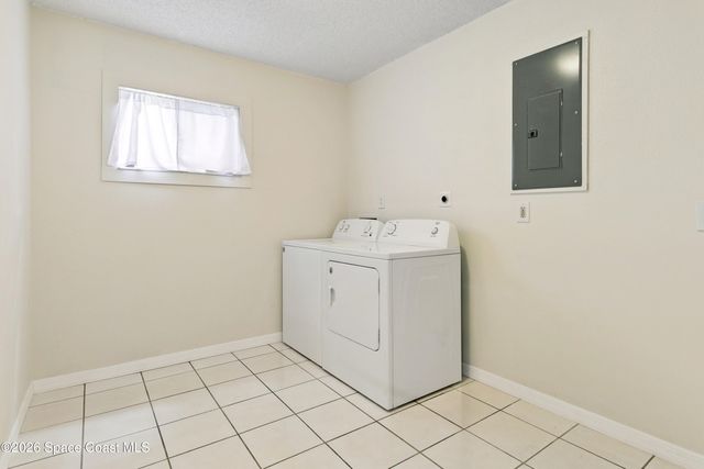 1334 Cherry Hills Road NE, Palm Bay, FL 32905