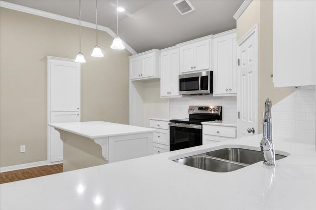 2509 Yoder Lane, Robinson, TX 76706