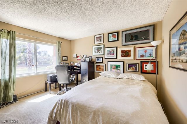 2951 Pinehurst Drive, Las Vegas, NV 89109