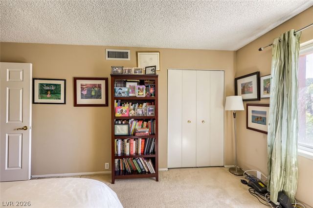 2951 Pinehurst Drive, Las Vegas, NV 89109