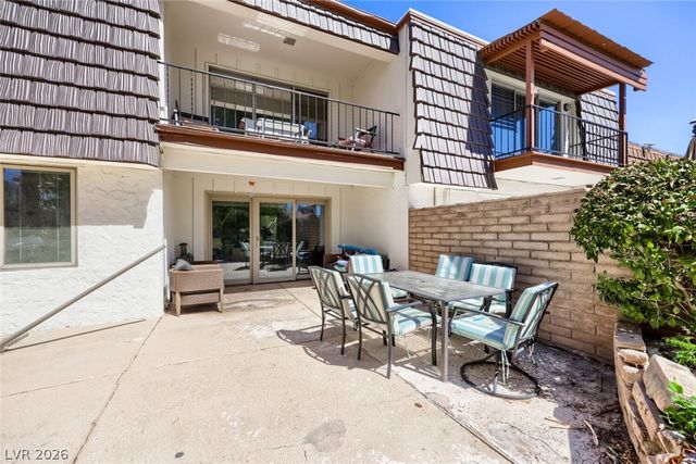 2951 Pinehurst Drive, Las Vegas, NV 89109