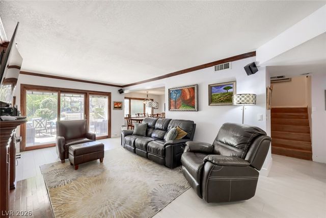 2951 Pinehurst Drive, Las Vegas, NV 89109