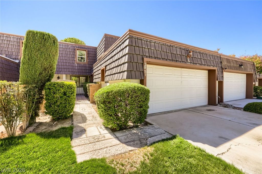 2951 Pinehurst Drive, Las Vegas, NV 89109