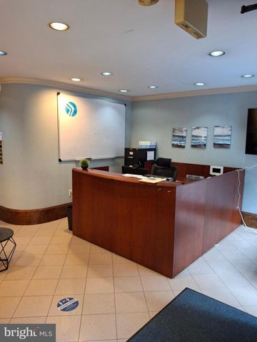 315 N CHARLES ST, Baltimore, MD 21201