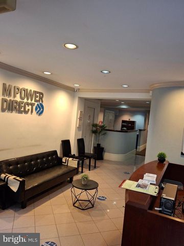 315 N CHARLES ST, Baltimore, MD 21201