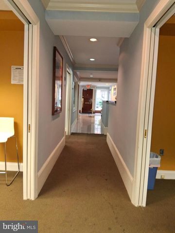 315 N CHARLES ST, Baltimore, MD 21201
