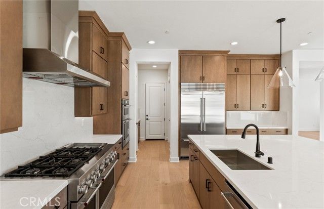 11838 Canoga Avenue, Chatsworth (los Angeles), CA 91311