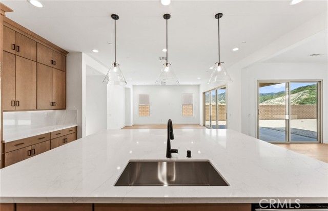 11838 Canoga Avenue, Chatsworth (los Angeles), CA 91311